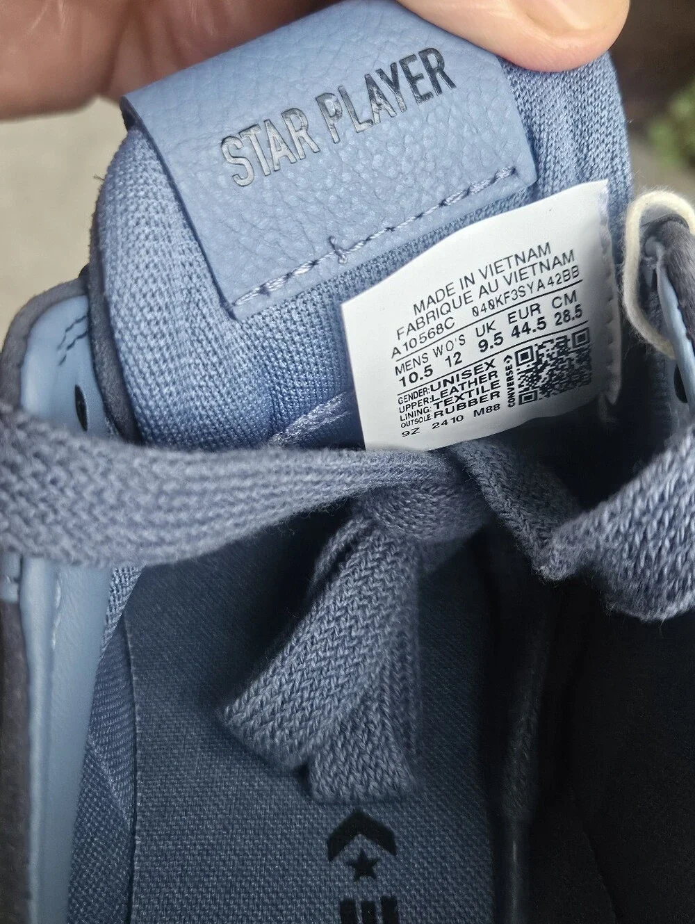 NWT Converse Low Top Suede Sneakers in Navy and Light Blue